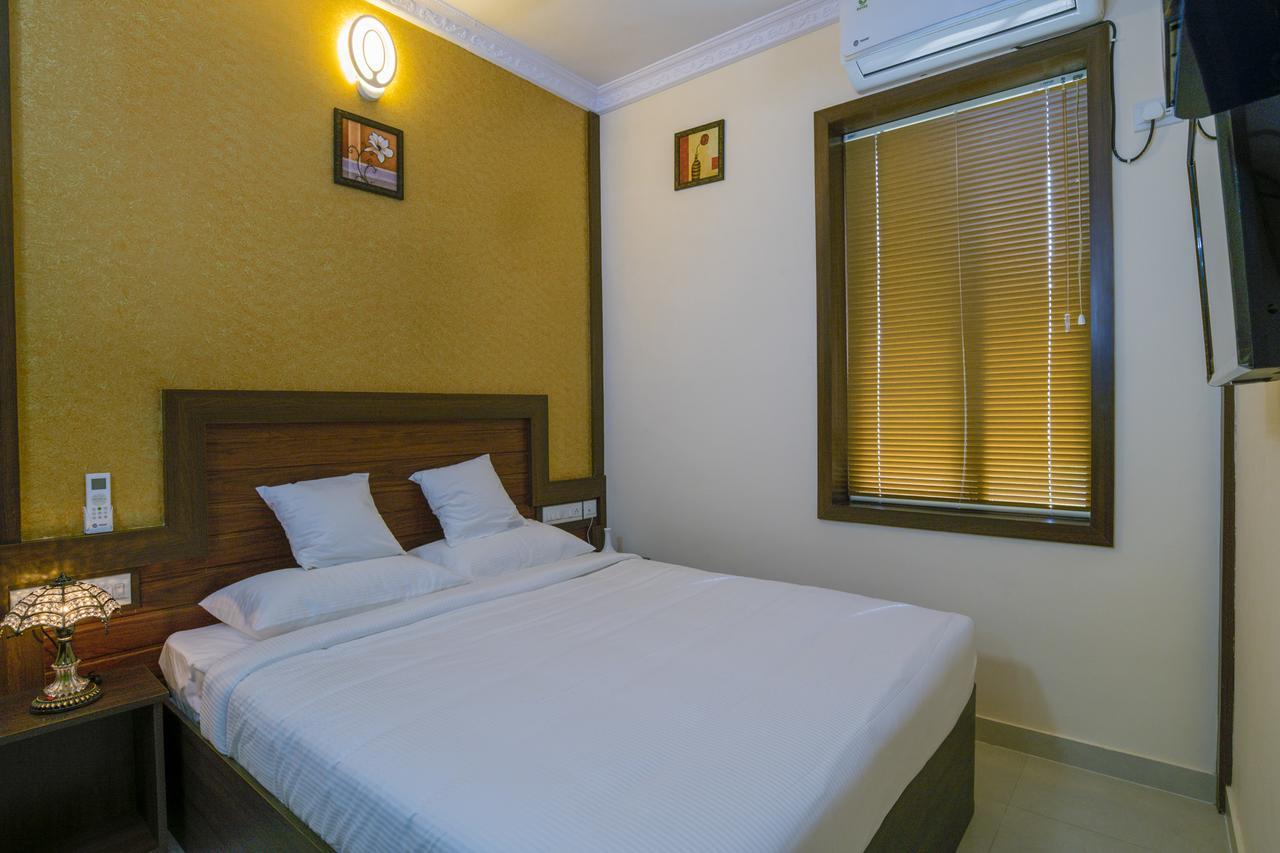 Blue Bell Cochin Airport Hotel Nedumbassery Exterior photo