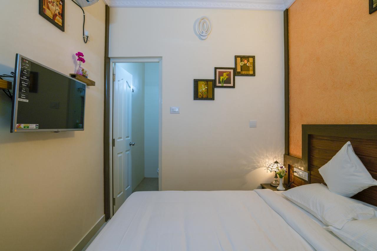 Blue Bell Cochin Airport Hotel Nedumbassery Exterior photo
